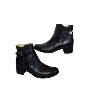 Bussola Black Leather York Yara Nevada Ankle Boots / Booties Side Zip Size 9 US